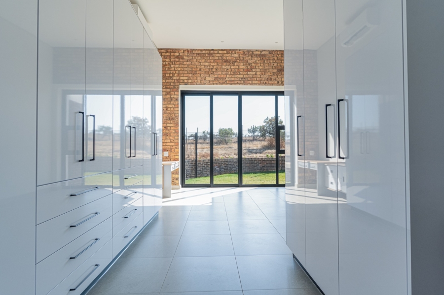 To Let 3 Bedroom Property for Rent in Helderzicht Eco Estate North West